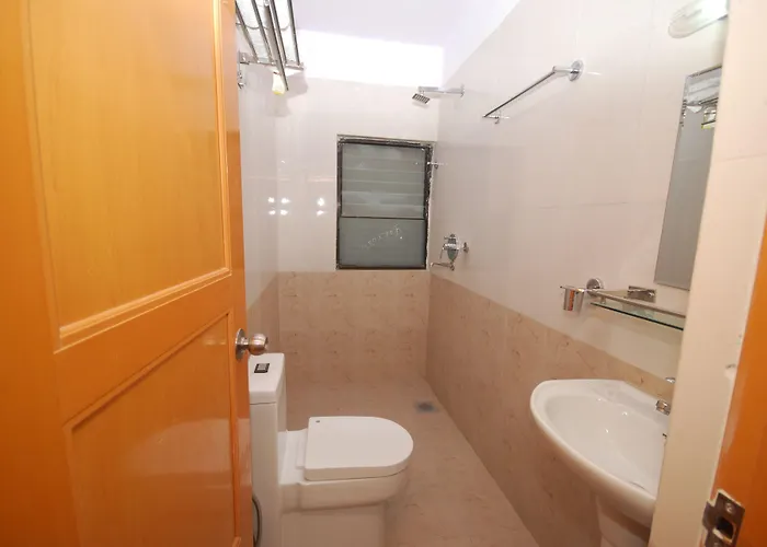 Sunny Hotel 2*